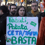 Une Clevermate, samedi 15 octobre, lors de la manifestation anti-TAFTA (TTIP) à Paris